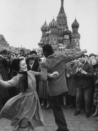 james-whitmore-celebration-in-red-square-in-honor-of-cosmonaut-yuri-gagarin-to-moscow.jpg