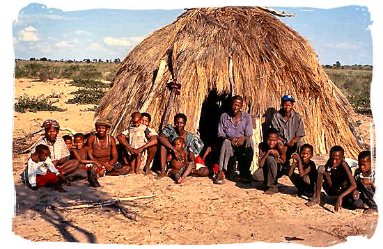 bushmen-community-in-central-kalahari-sanpeopleofsouthafrica.jpg